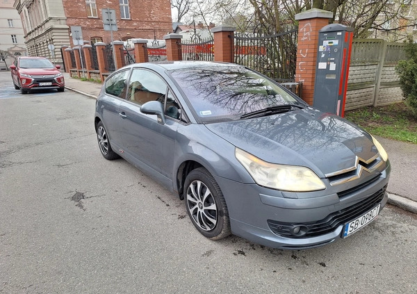 Citroen C4 cena 8500 przebieg: 234000, rok produkcji 2005 z Biała małe 301